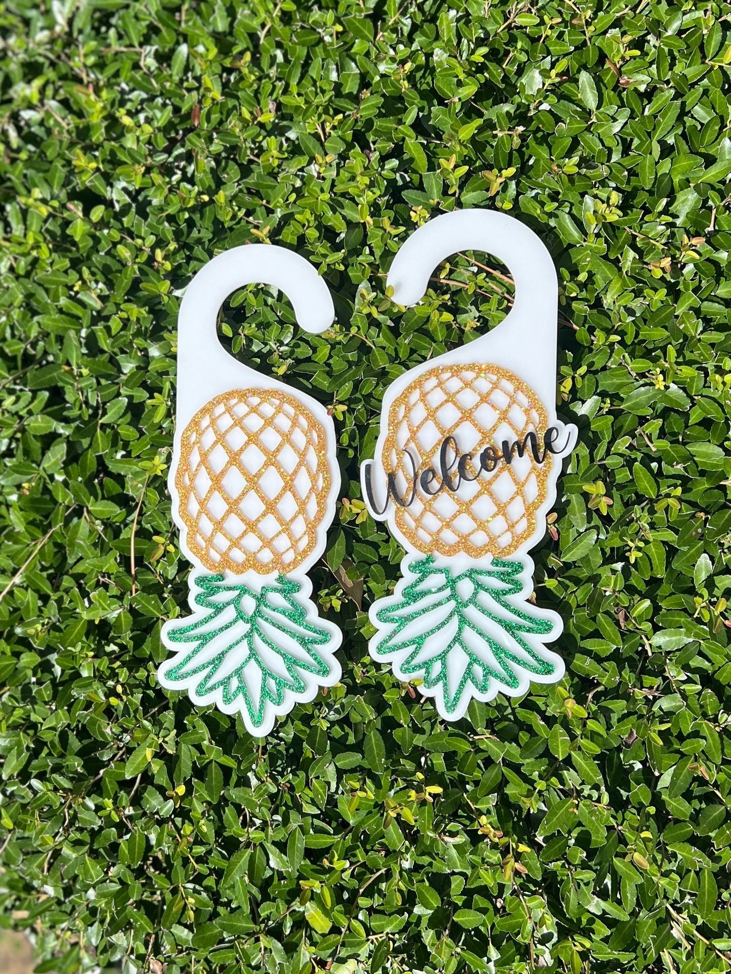 Acrylic Upside Down Pineapple Door Hanger, Glitter Swinger / Lifestyle Door Hanger, Welcome Door Knob Sign, Welcome Gift, Gag Gift